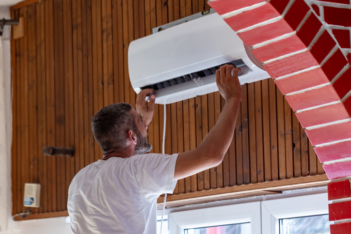 AC Tune-Up Service Checklist: What Your Technician Will Review